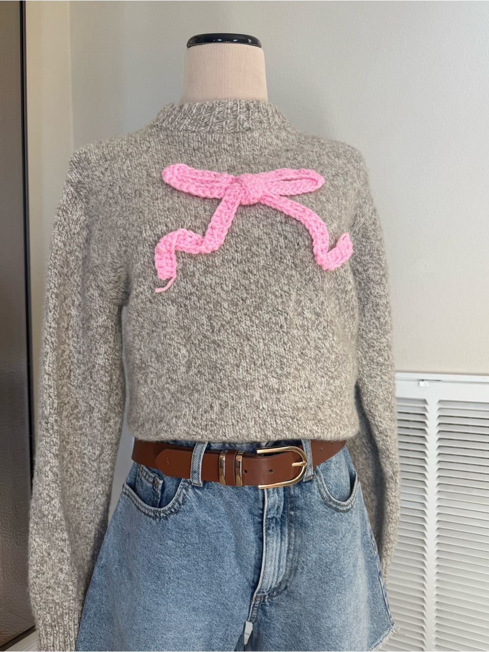 Vintage Lands End Beige Crewneck Wool Blend Sweater with Pink Bow Coquette L